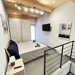 Modern Loft Center Of Turin + Jacuzzi 30m Metro *