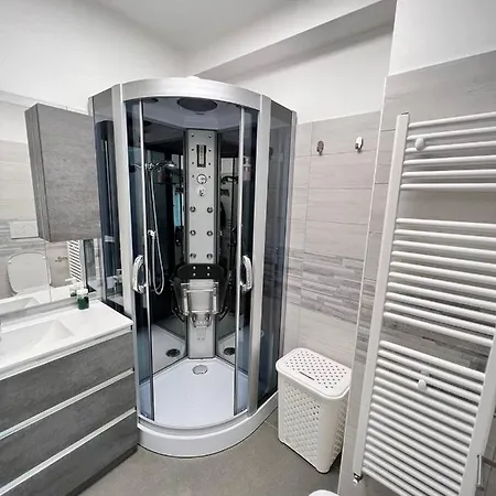 Apartment Modern Loft Center Of Turin + Jacuzzi 30m Metro *