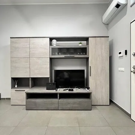 Modern Loft Center Of Turin + Jacuzzi 30m Metro * Collegno