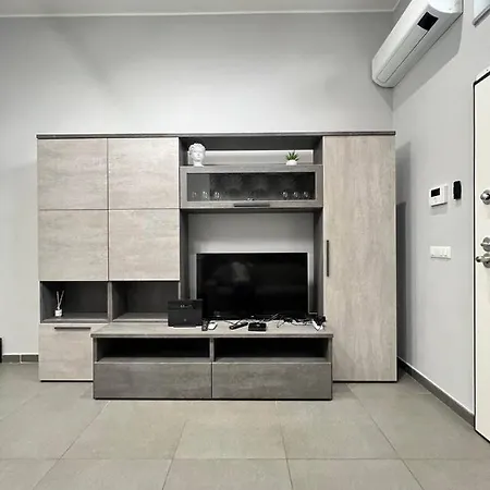 Modern Loft Center Of Turin + Jacuzzi 30m Metro * Collegno