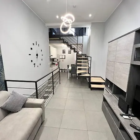 Modern Loft Center Of Turin + Jacuzzi 30m Metro Apartment *