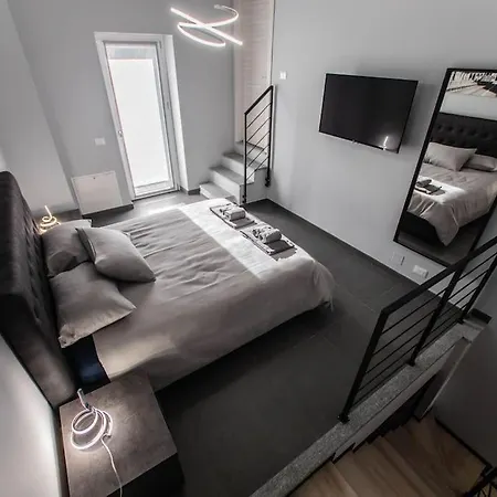 Modern Loft Center Of Turin + Jacuzzi 30m Metro