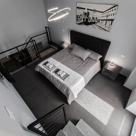 Modern Loft Center Of Turin + Jacuzzi 30m Metro Διαμέρισμα Collegno