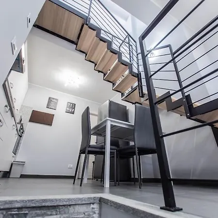 Modern Loft Center Of Turin + Jacuzzi 30m Metro Apartment