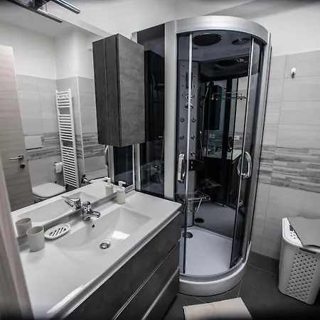 Modern Loft Center Of Turin + Jacuzzi 30m Metro Collegno