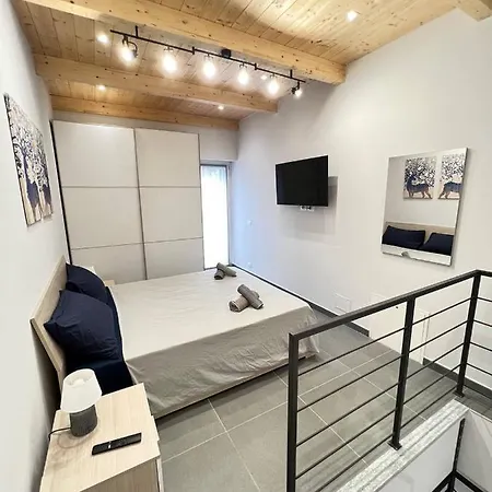 Modern Loft Center Of Turin + Jacuzzi 30m Metro *