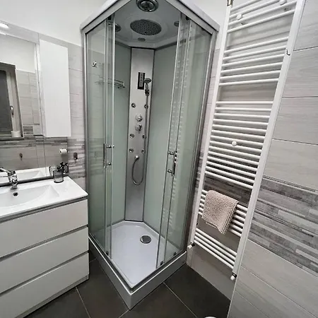 Modern Loft Center Of Turin + Jacuzzi 30m Metro
