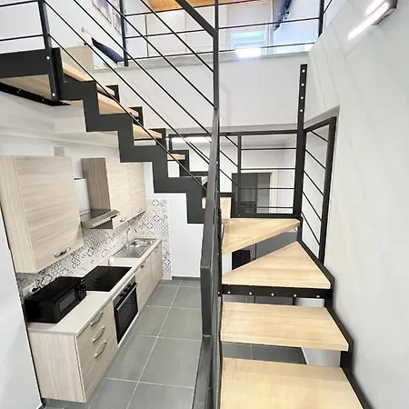 Modern Loft Center Of Turin + Jacuzzi 30m Metro Apartment Collegno